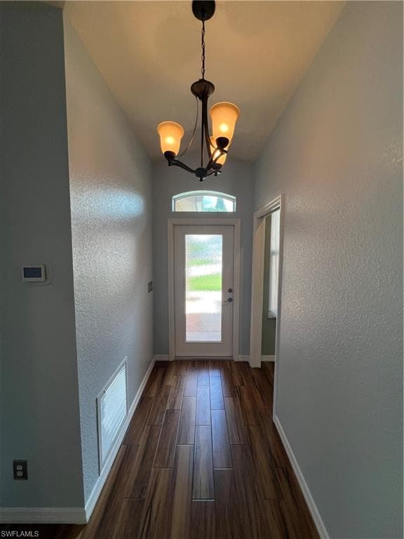 608 Crossfield CIR-3