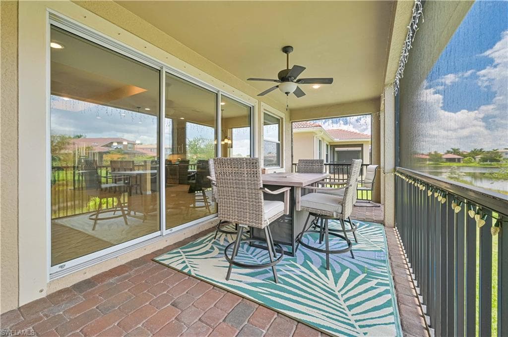 8641 Banyan Bay BLVD-7