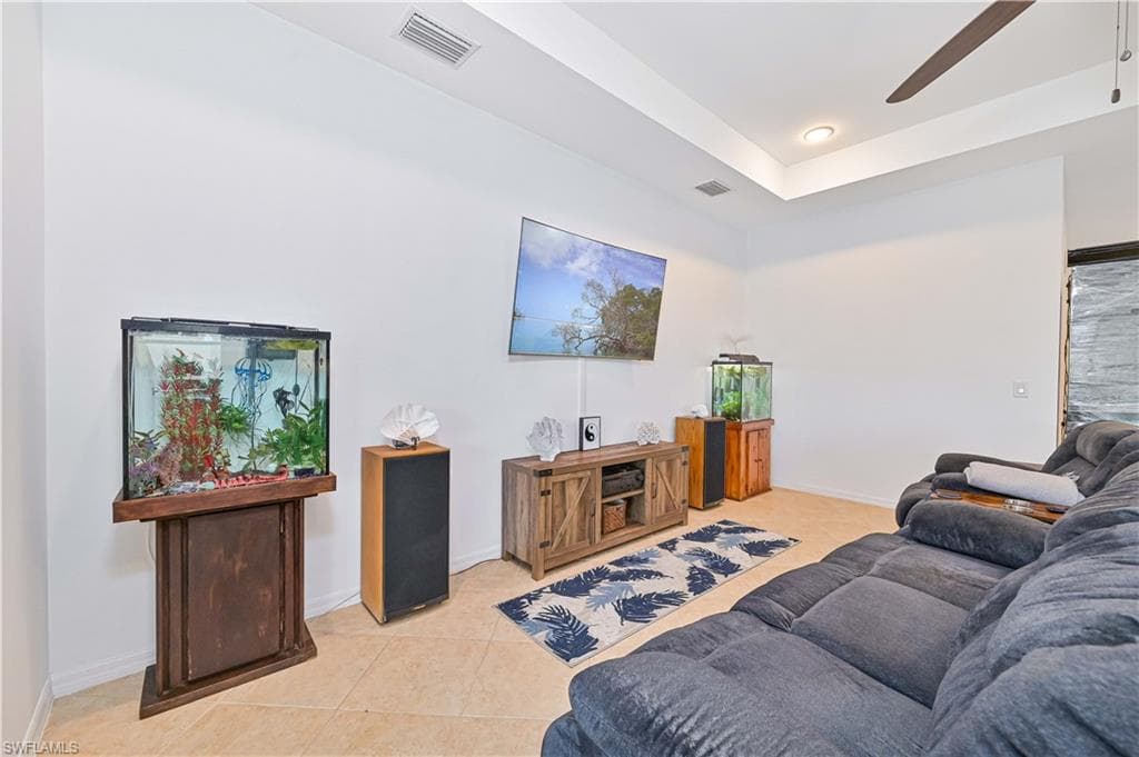 8641 Banyan Bay BLVD-20