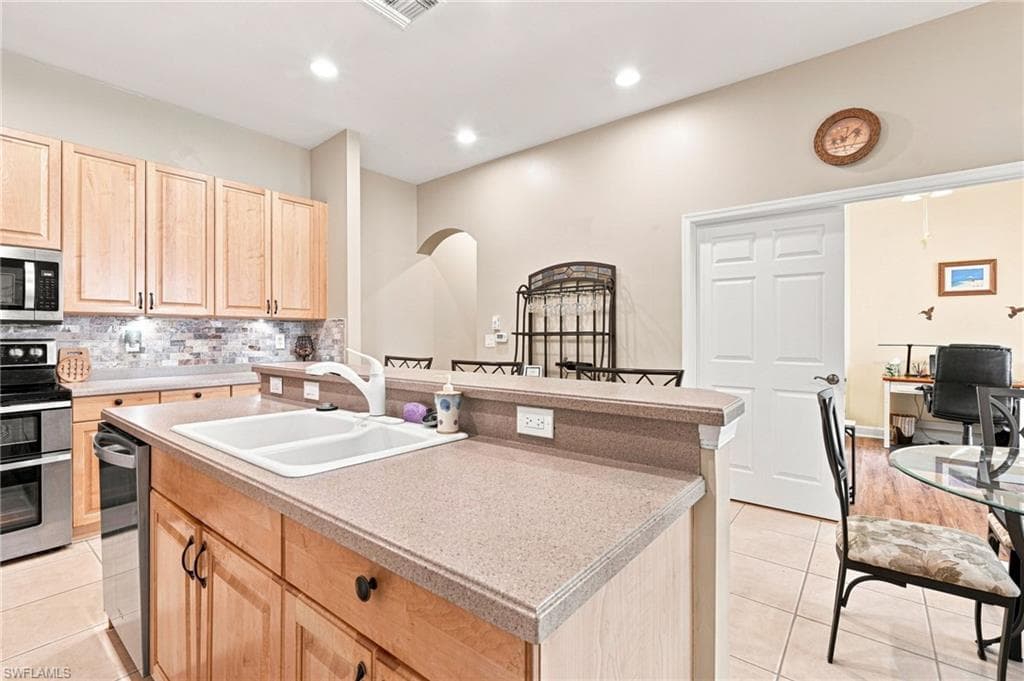 13921 Bently CIR-17