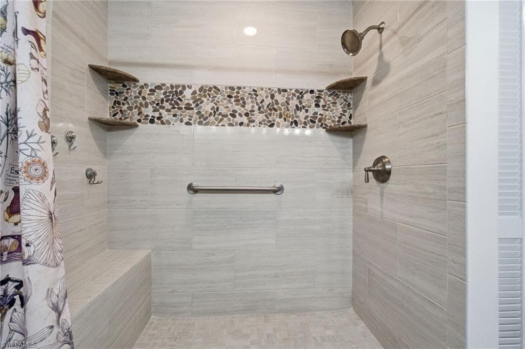 11365 Rabun Gap DR-11