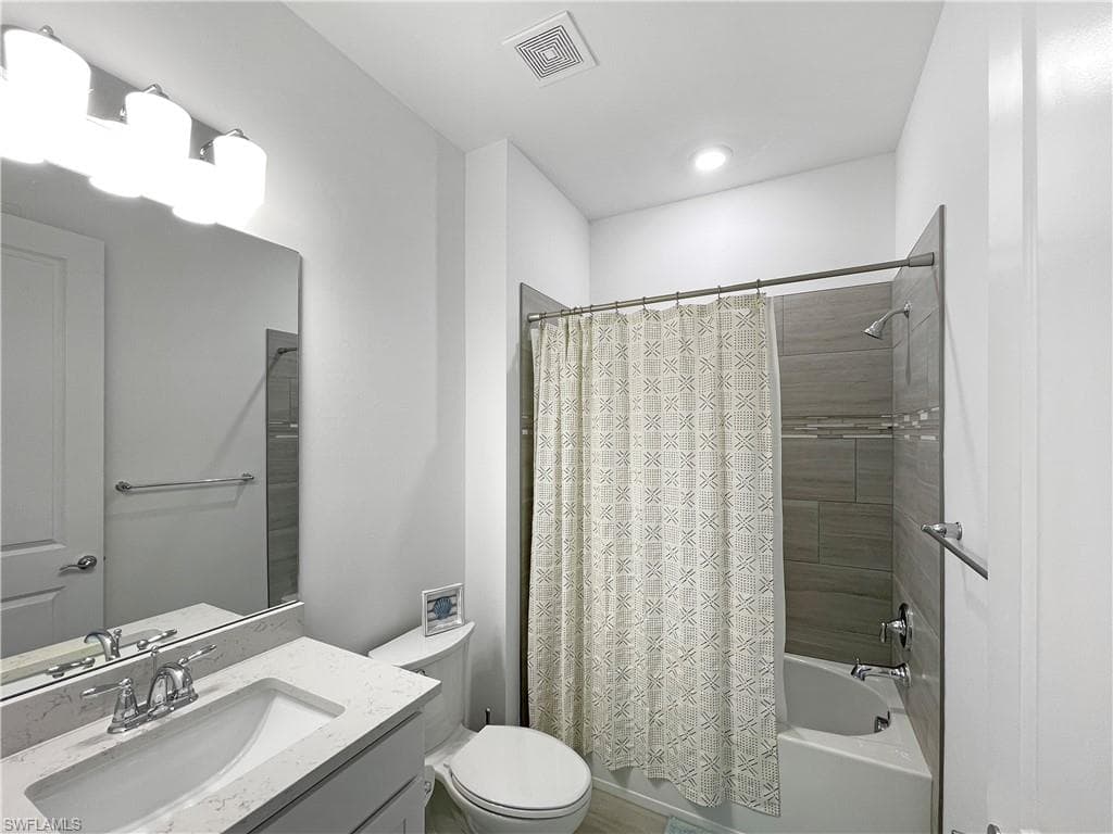 2057 Yellowfin CIR-14