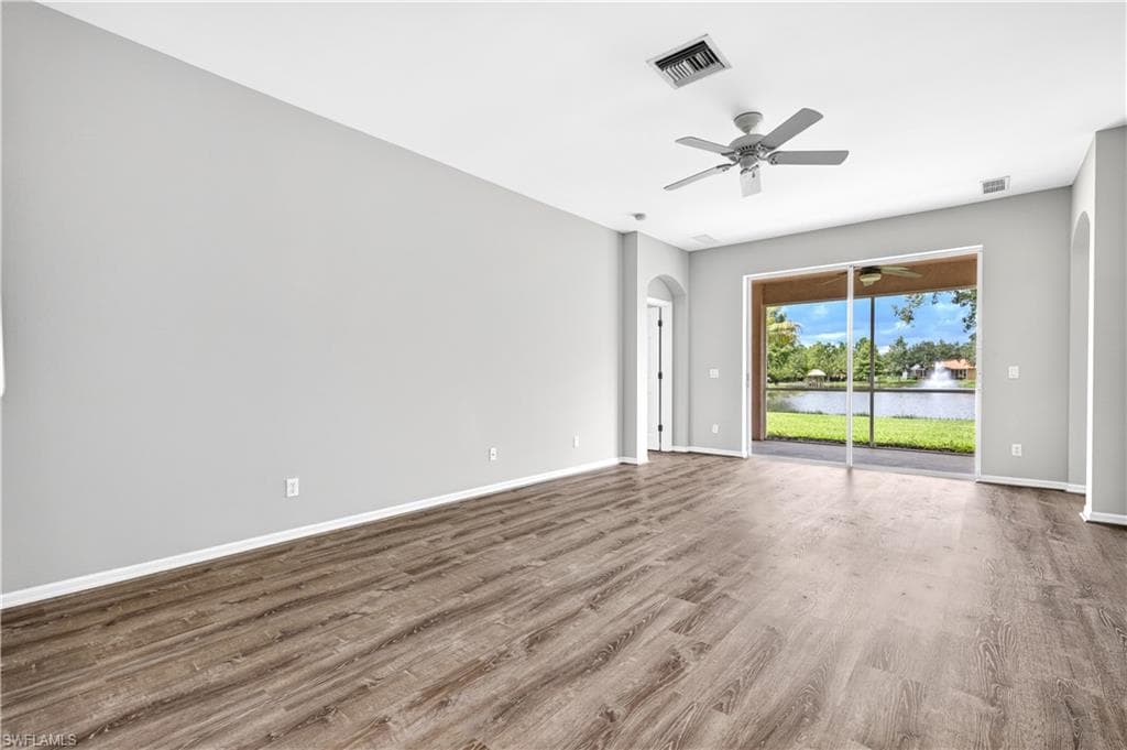 7586 Sika Deer WAY-3