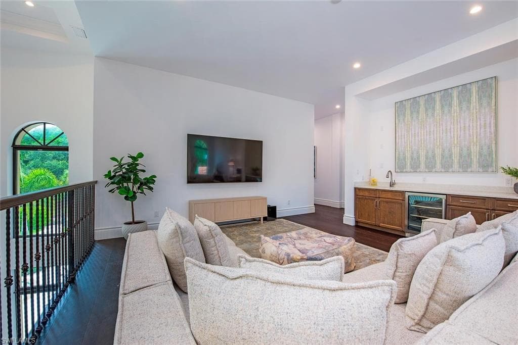 2581 ESCADA DR-27