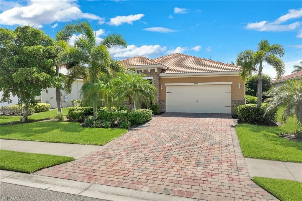 2899 Sunset Pointe CIR-41