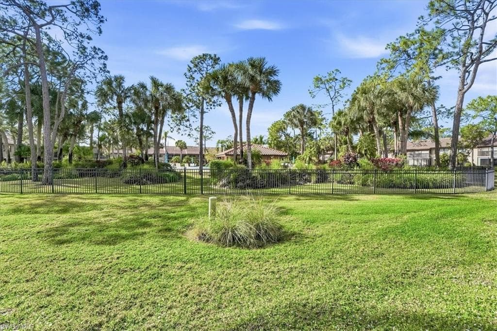 3219 Horse Carriage WAY 3-38
