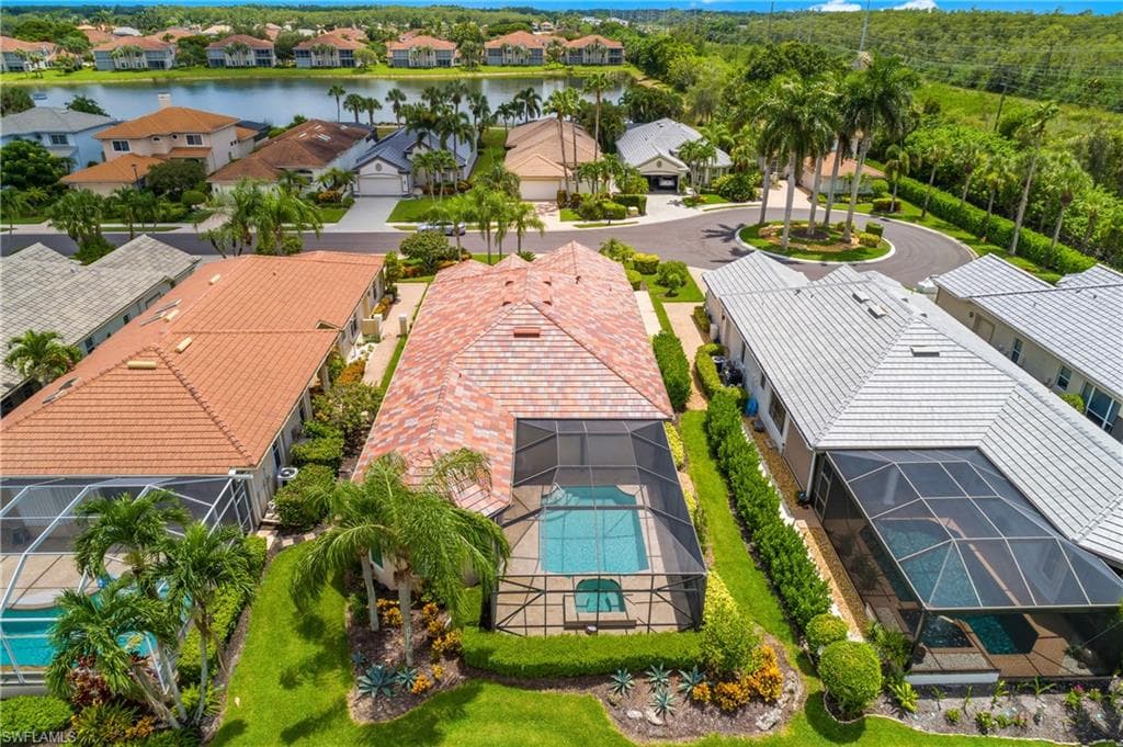 6099 Fairway CT-36