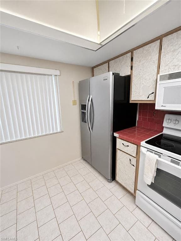 11220 Caravel CIR 203-5