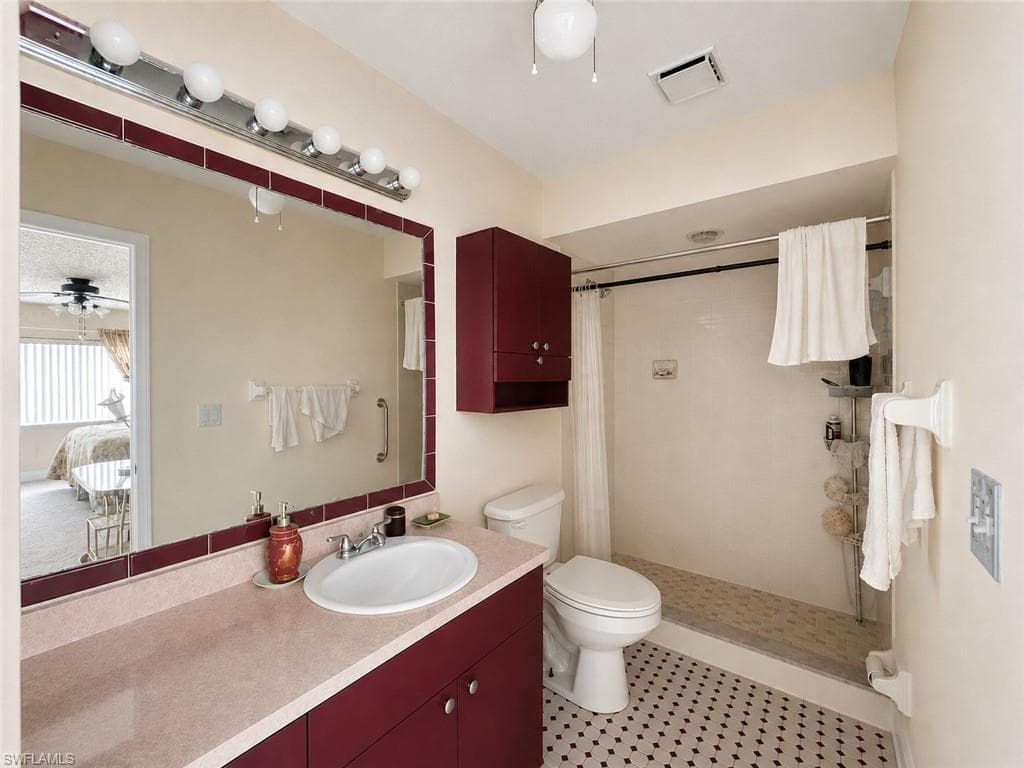 11220 Caravel CIR 203-9