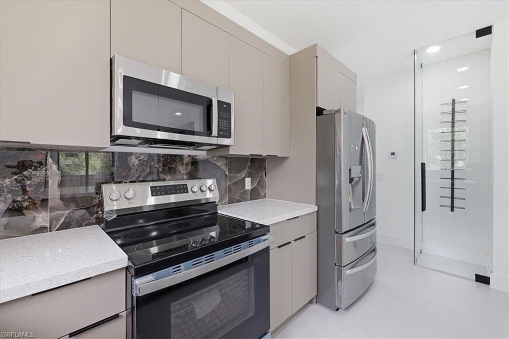 1151 Rachel ST E-17