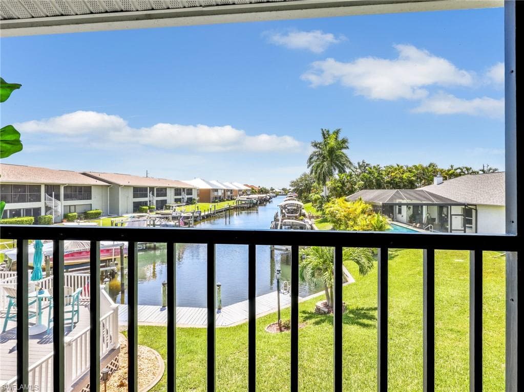 4708 SW 8th PL 205-14