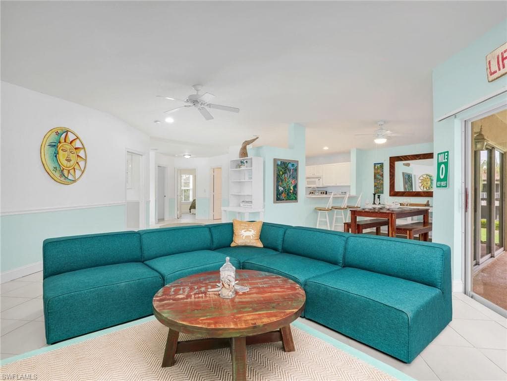 1100 Diamond CIR 1104-13