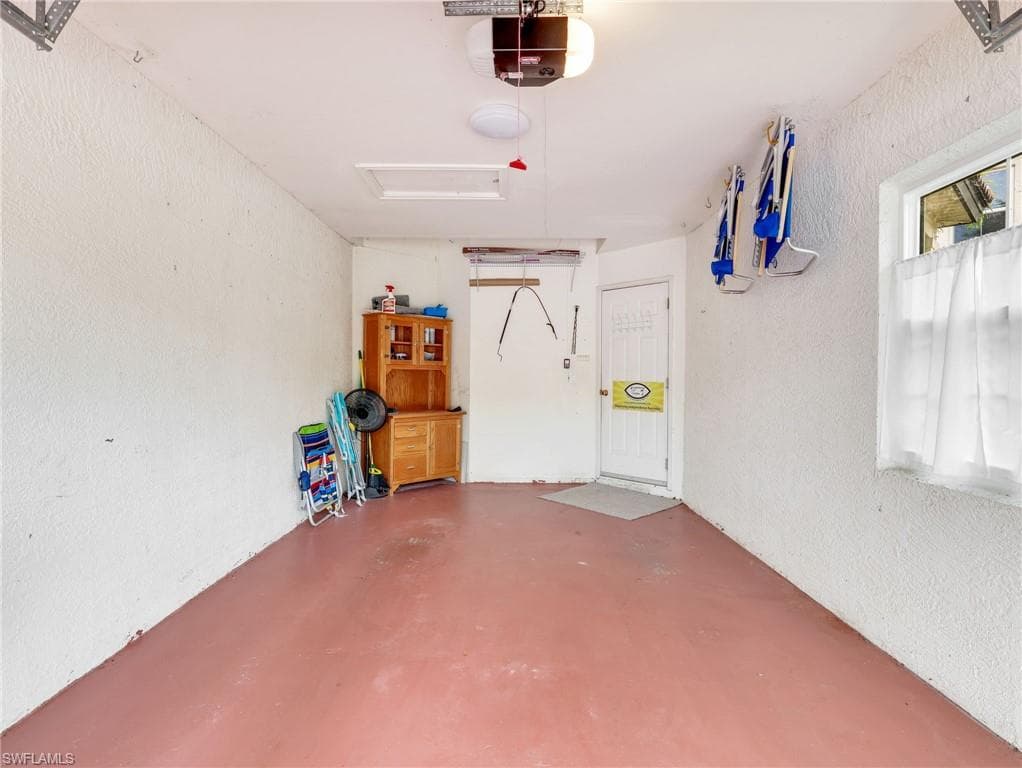 1100 Diamond CIR 1104-35