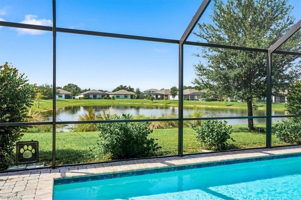 10761 Firebush CIR-32