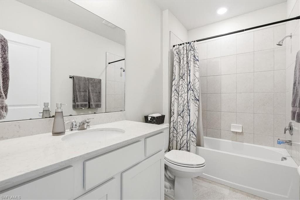 10761 Firebush CIR-23