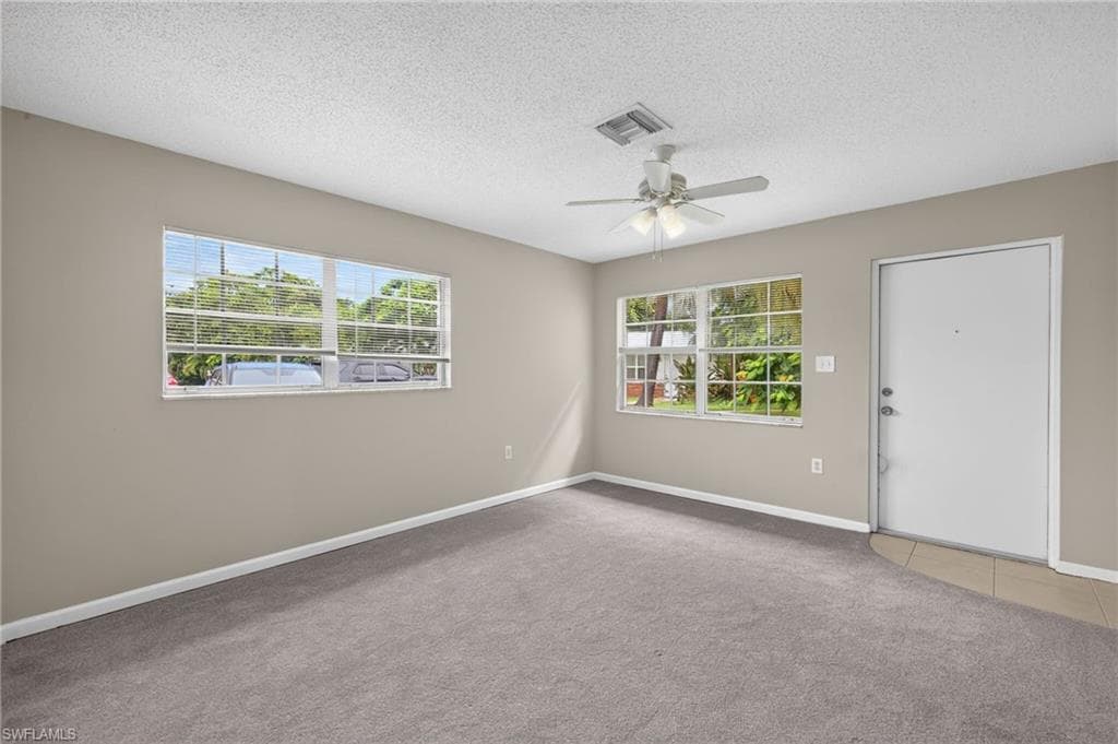 825 Courtington LN 2-4