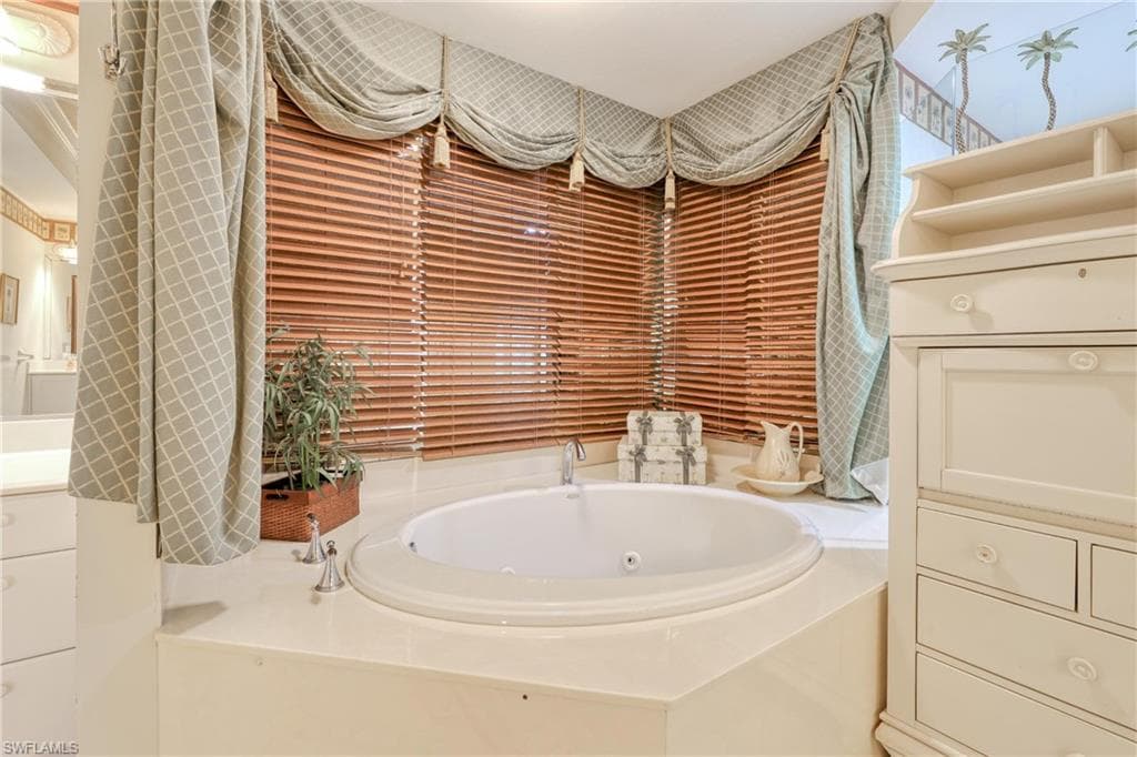 15100 Harbour Isle DR 701-21