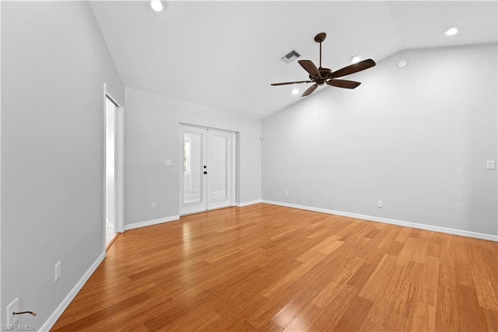 6857 Idlewild ST-15