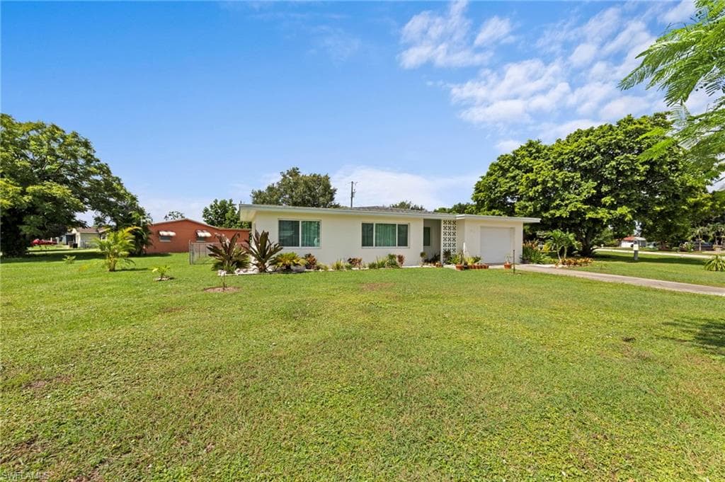 1212 Barnsdale ST-5