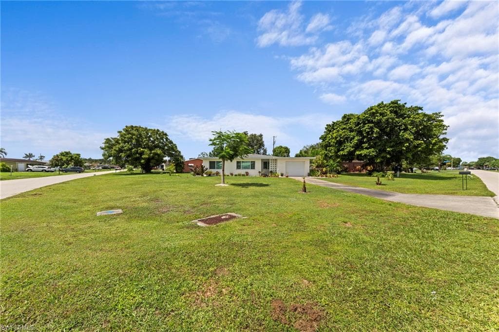 1212 Barnsdale ST-4