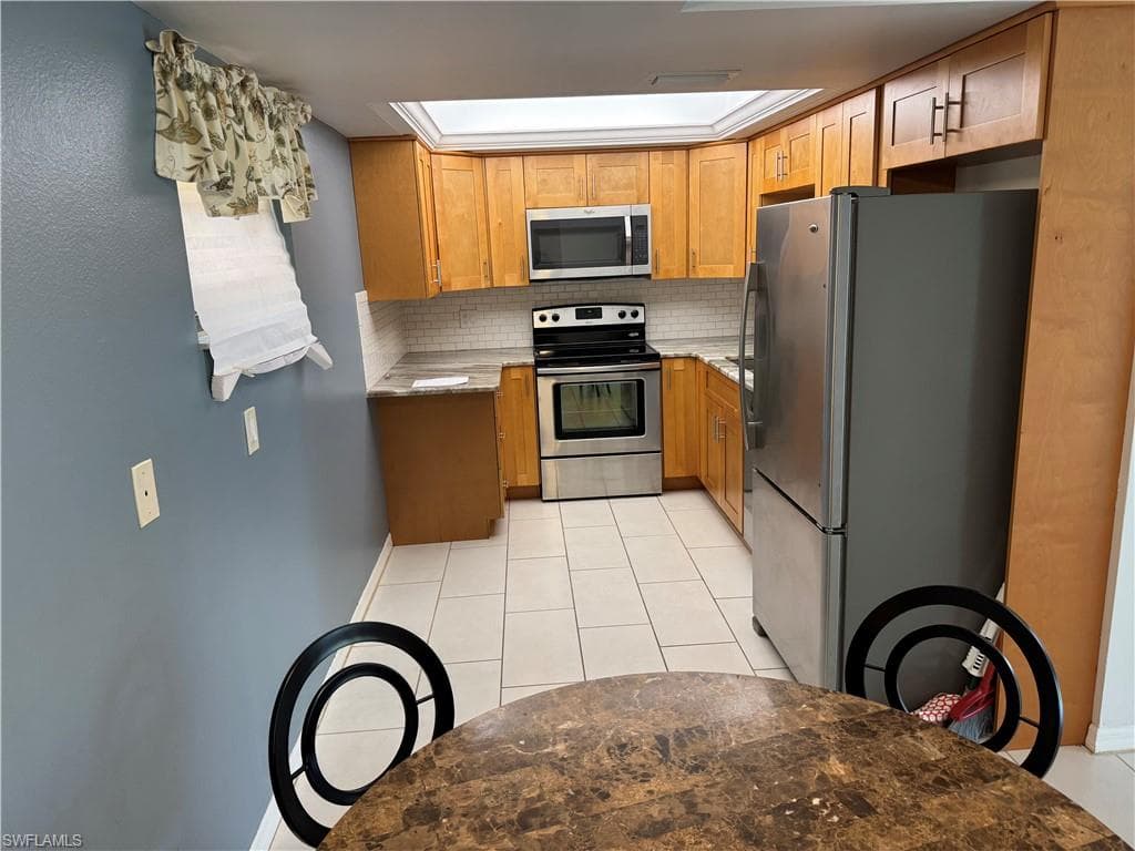 12481 McGregor BLVD 1-10