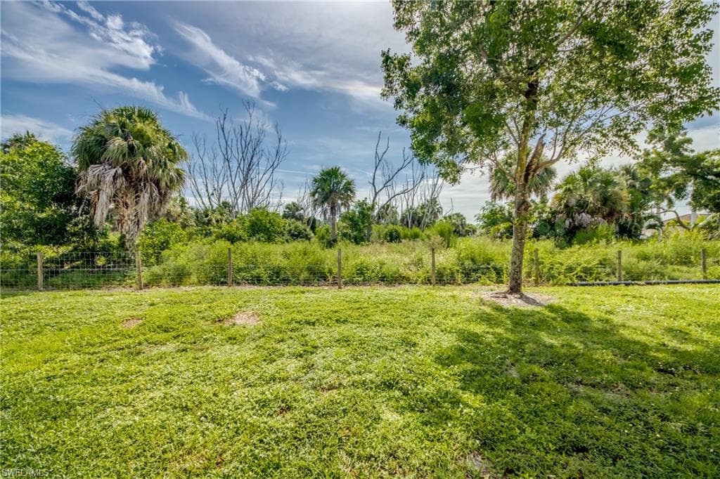 1761 Four Mile Cove PKWY 513-6