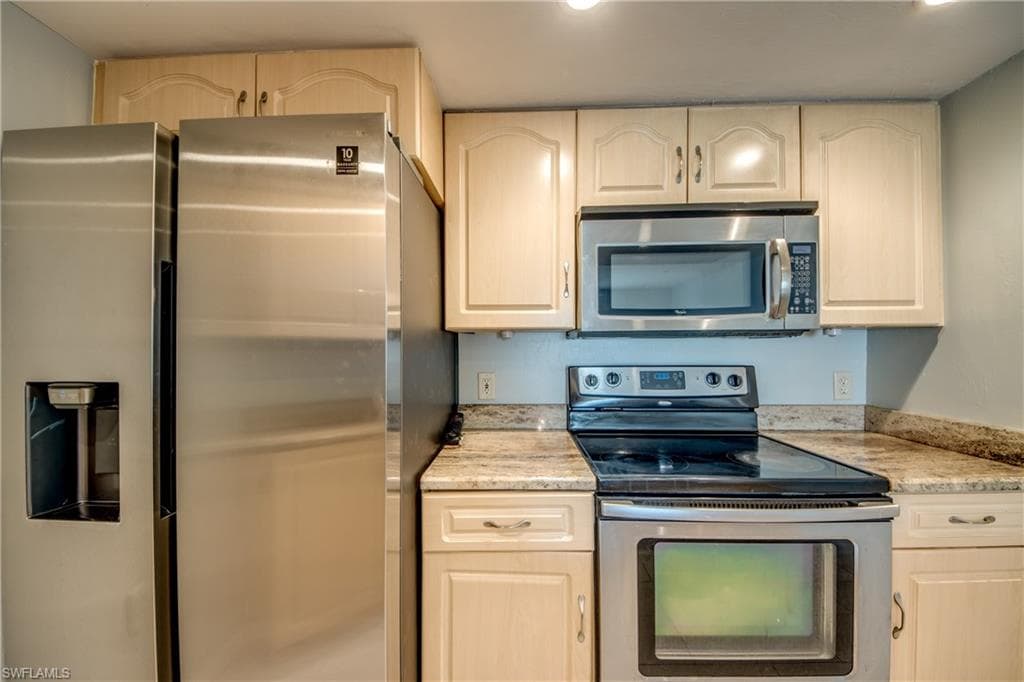 1761 Four Mile Cove PKWY 513-27