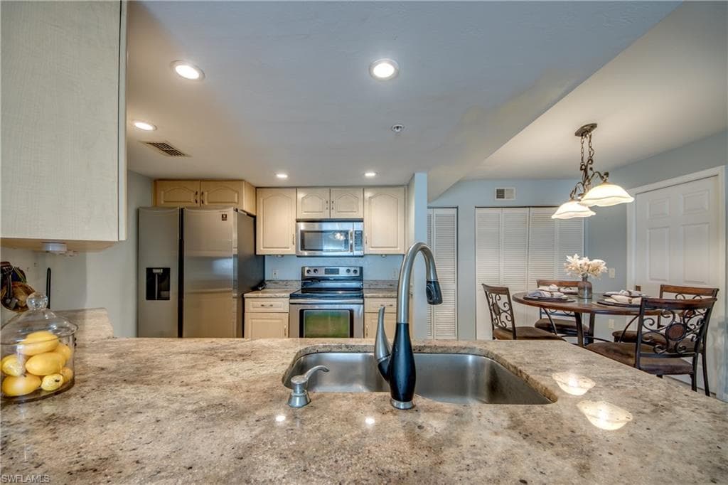1761 Four Mile Cove PKWY 513-3