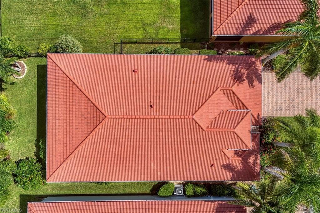 8554 Banyan Bay BLVD-37
