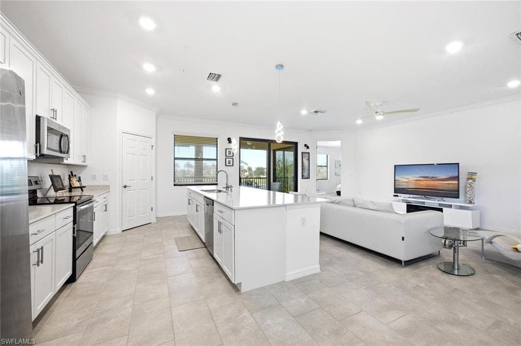 2352 Anguilla DR 201-11