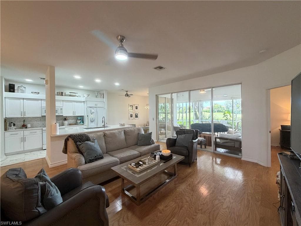 2260 Heritage Greens DR-2