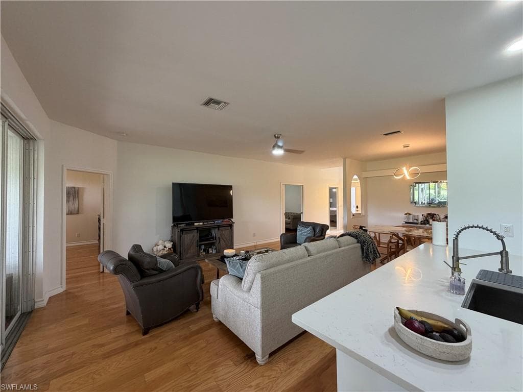 2260 Heritage Greens DR-7