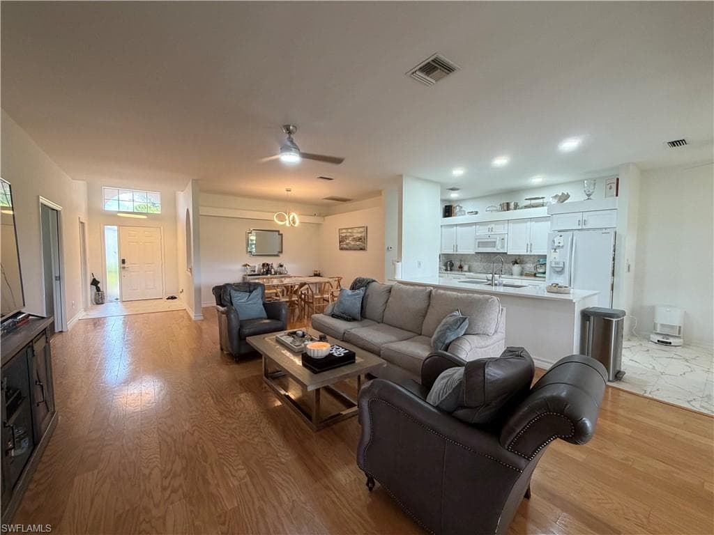 2260 Heritage Greens DR-3