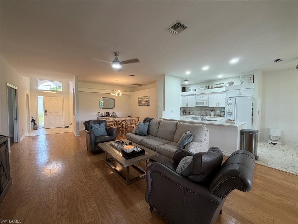 2260 Heritage Greens DR-1