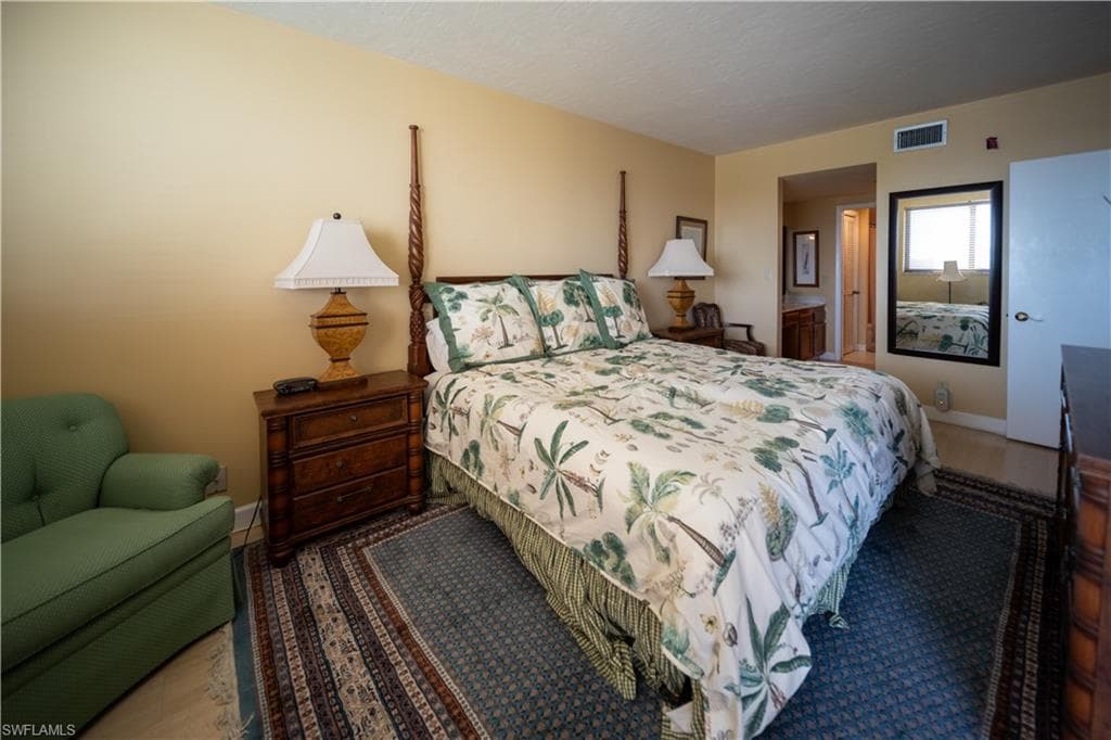 807 River Point DR 304D-9