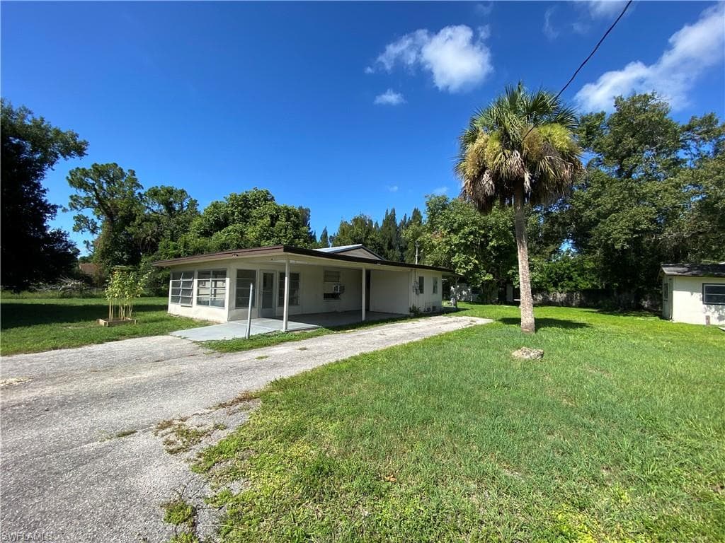 7906 Suncoast DR-28