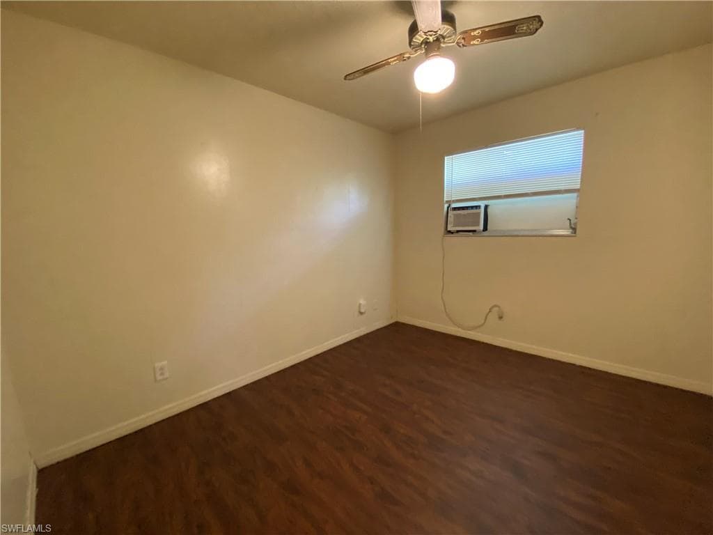 7906 Suncoast DR-9