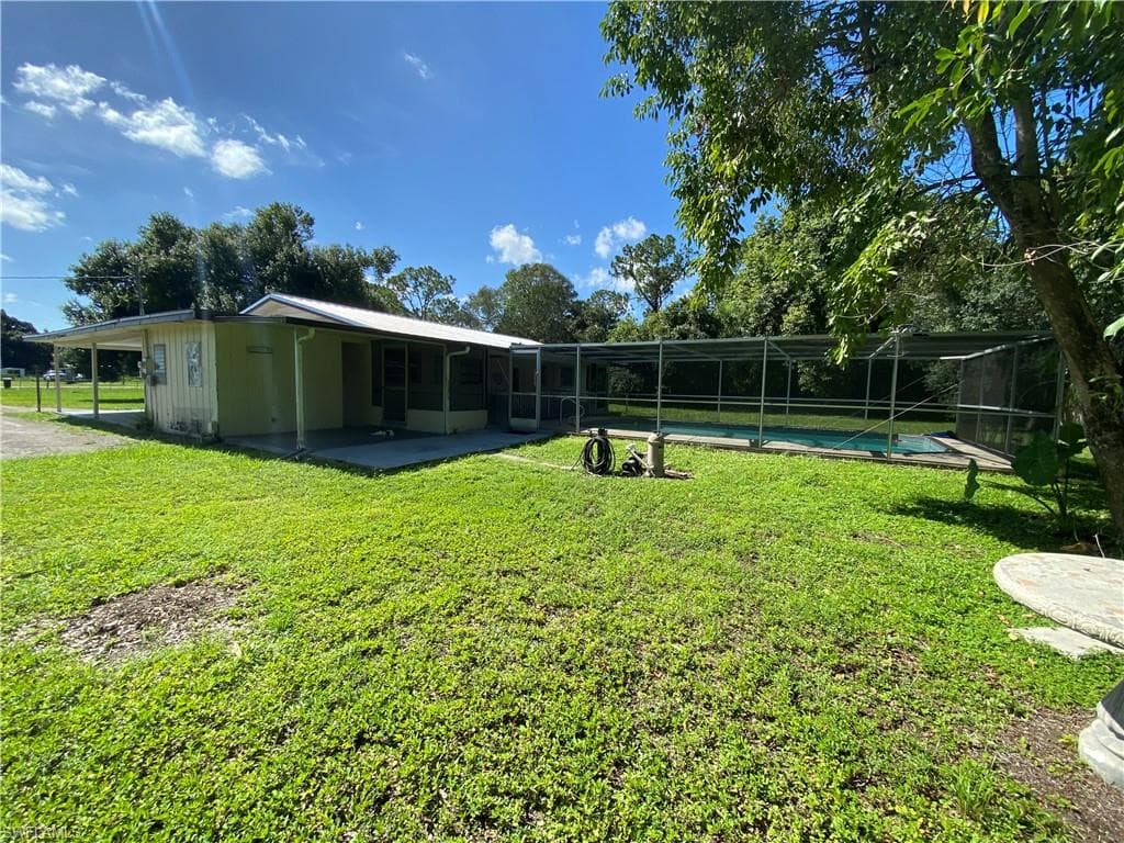 7906 Suncoast DR-24