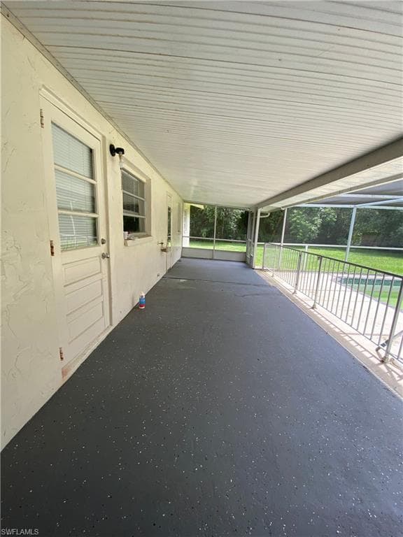 7906 Suncoast DR-19