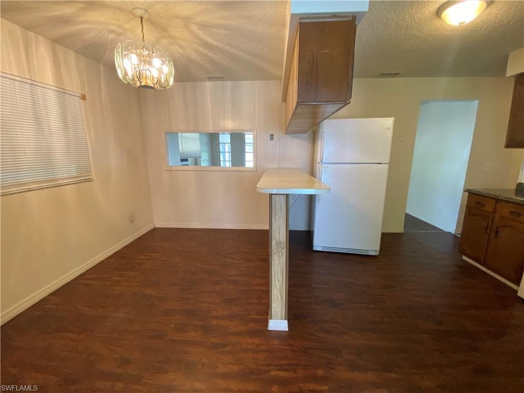 7906 Suncoast DR-4