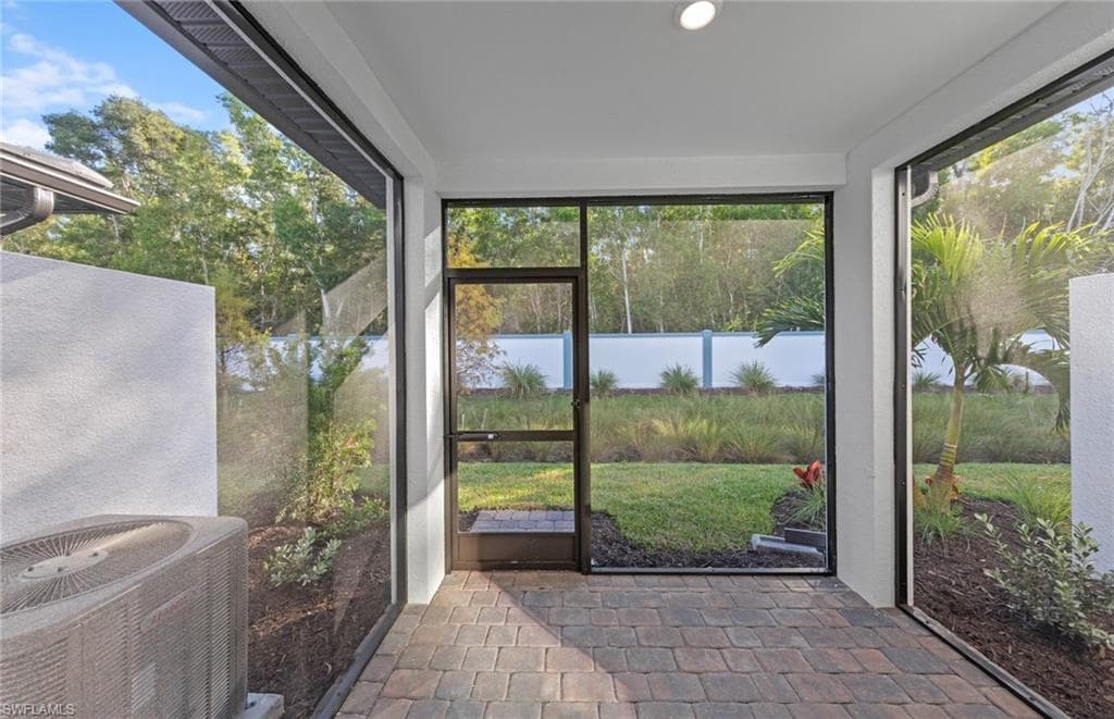 27828 Solis Grande DR-25