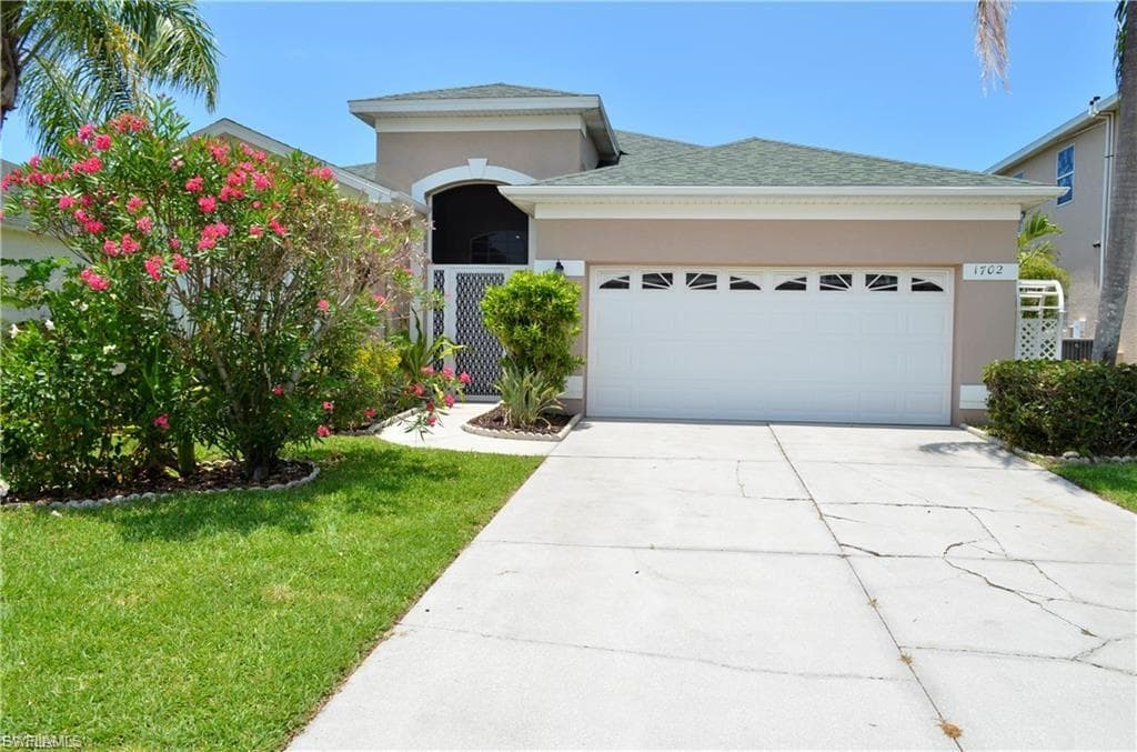 1702 Emerald Cove DR-1