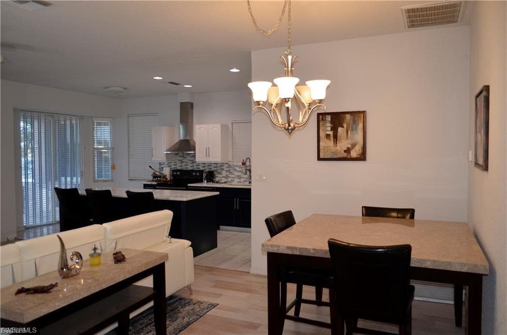 1702 Emerald Cove DR-5