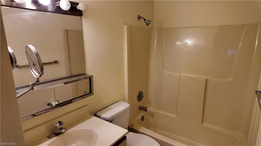 5257 Treetops DR X202-31