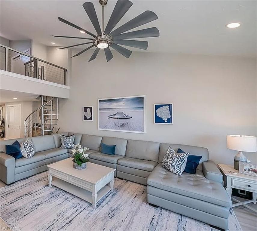 5109 Sunnybrook CT 12-28