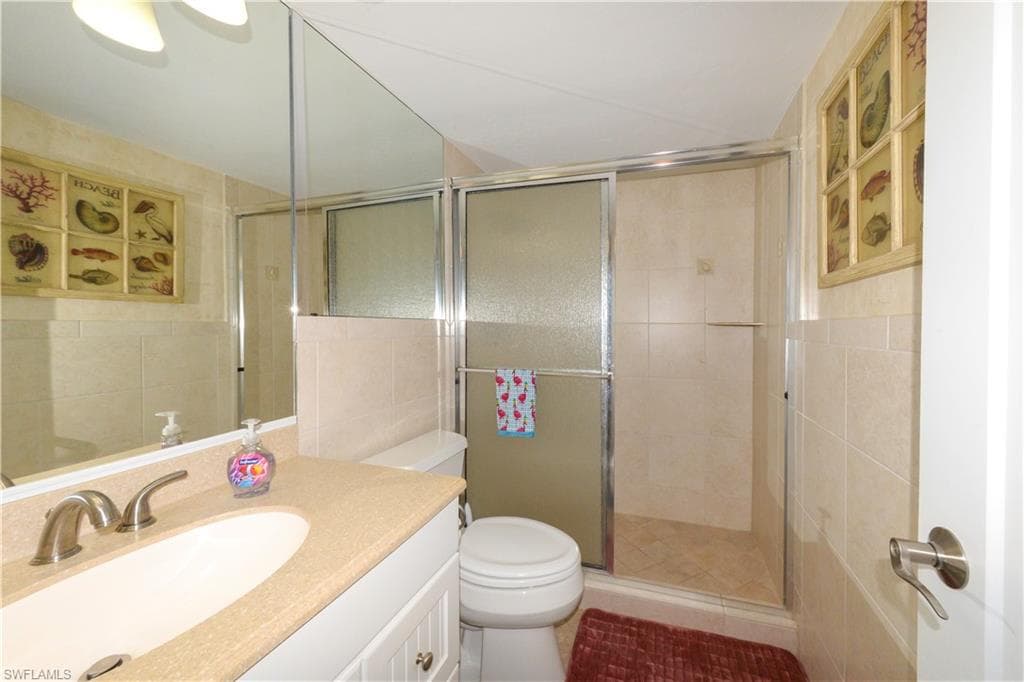 6400 Estero BLVD 603-27