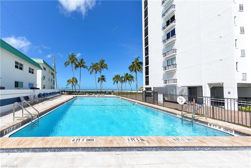 6400 Estero BLVD 603-3
