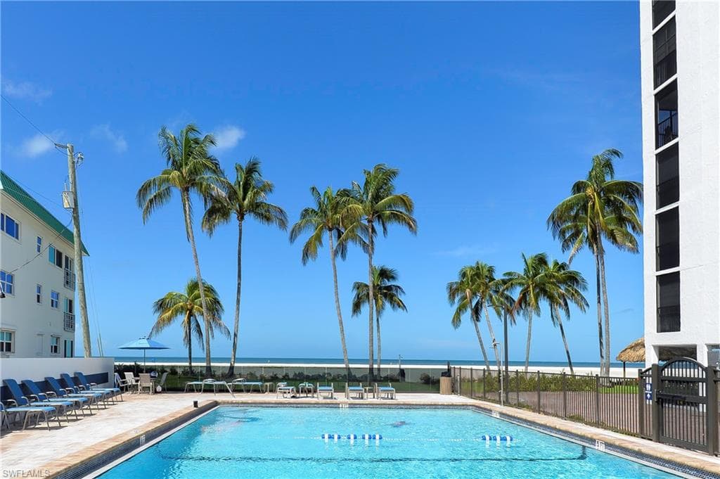 6400 Estero BLVD 603-30