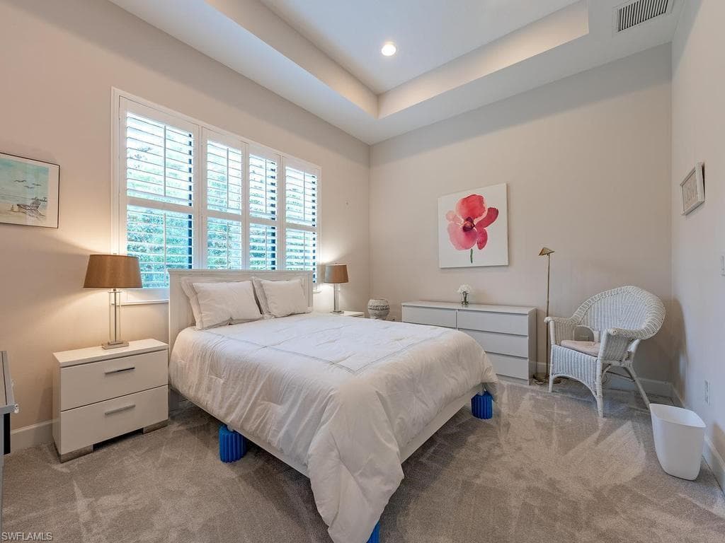 9143 Isla Bella CIR-9