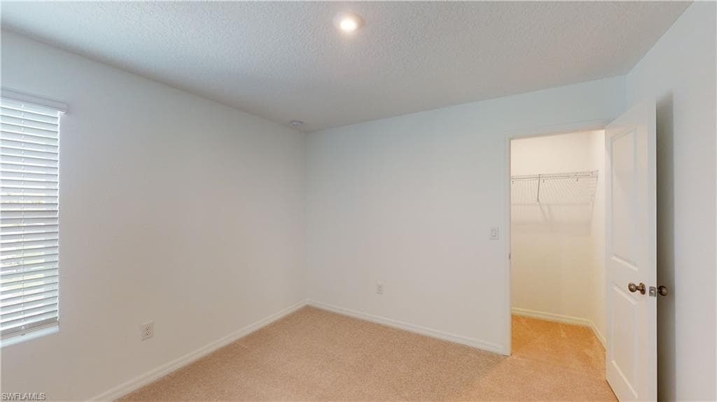 6753 Equinox LN-15